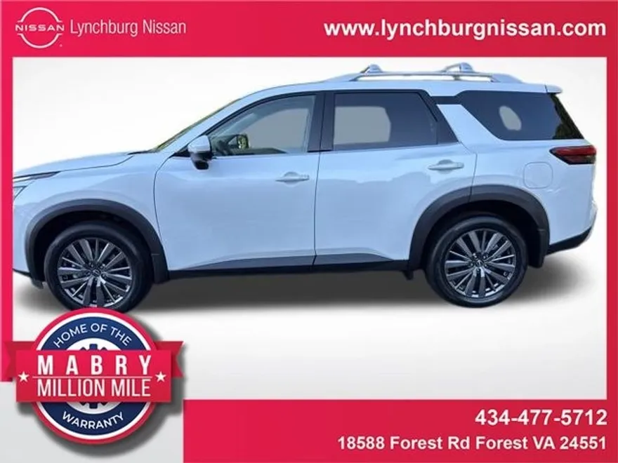 2025 Nissan Pathfinder SL photo 1