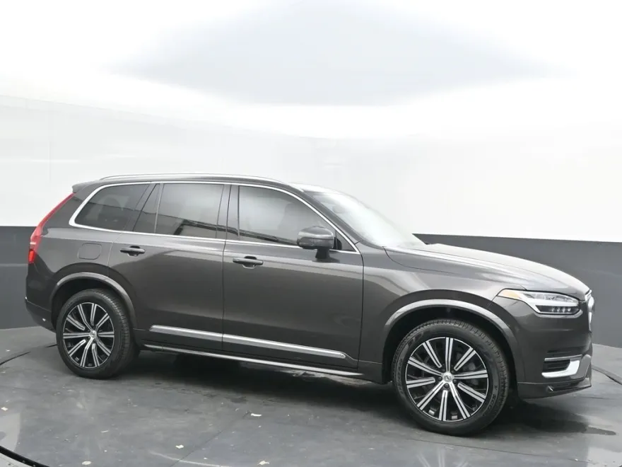 2024 Volvo XC90 B5 Core photo 1