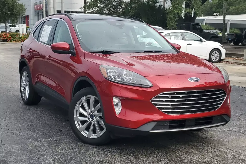 2022 Ford Escape Titanium photo 1