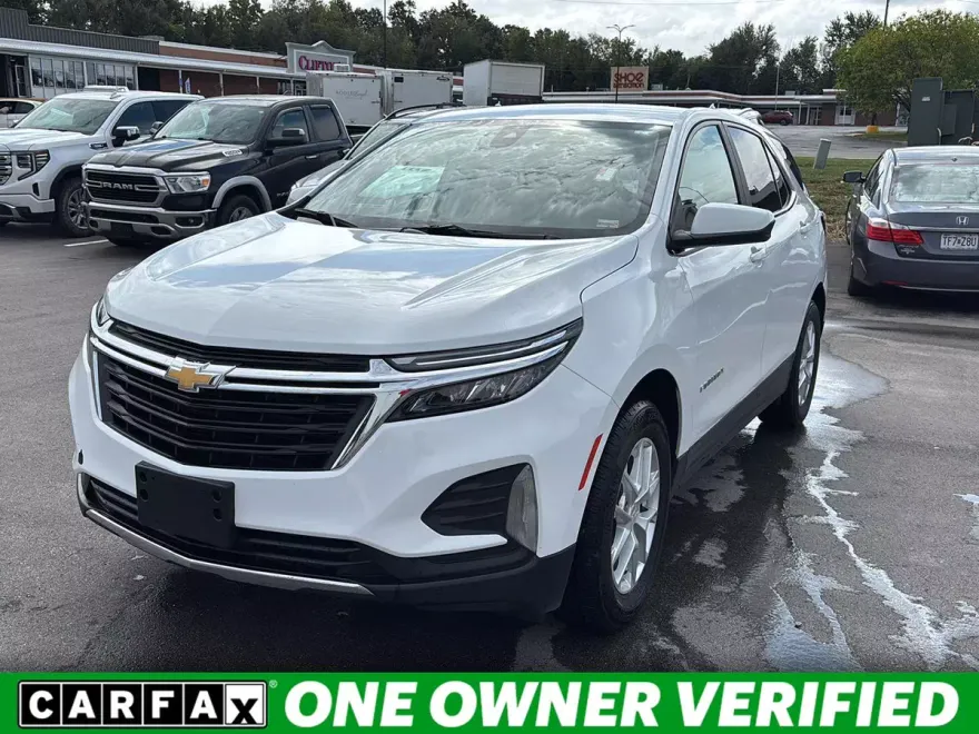 2023 Chevrolet Equinox LT photo 1
