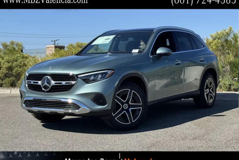 2026 Mercedes Benz GLC 300 4MATIC photo 1