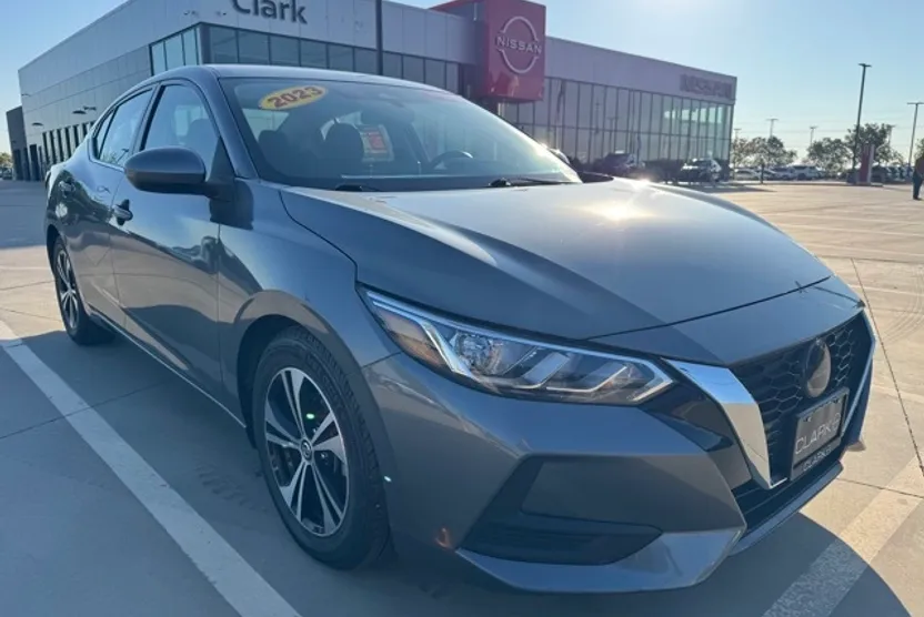 2023 Nissan Sentra SV photo 1