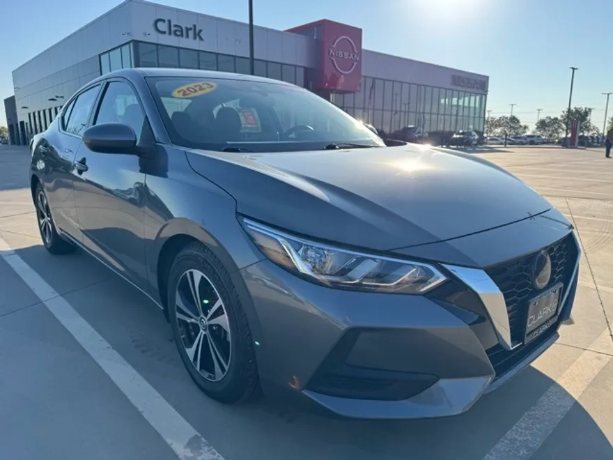 2023 Nissan Sentra SV photo 1