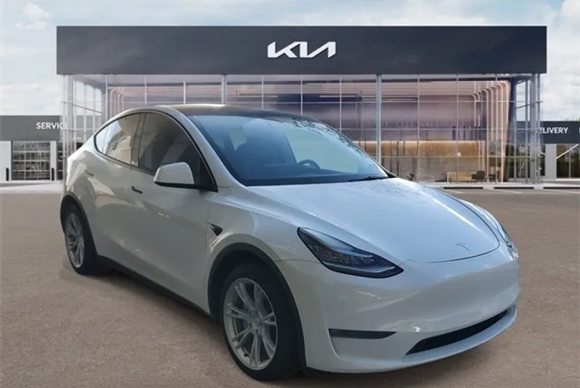 2021 Tesla Model Y Long Range photo 1