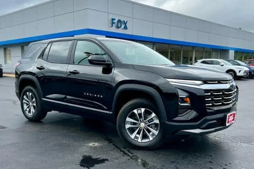 2026 Chevrolet Equinox LT photo 1