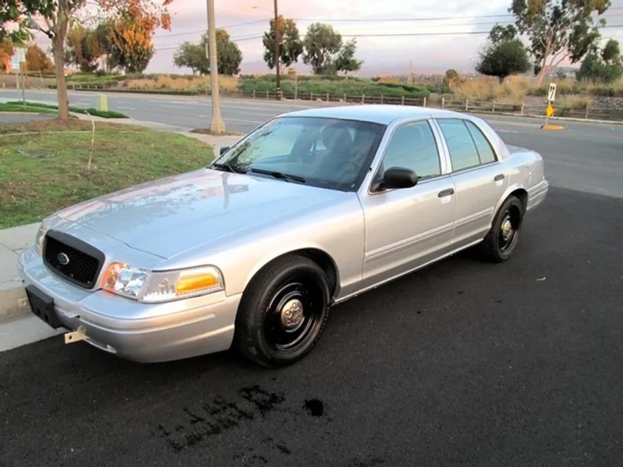 2011 Ford Crown Victoria Police Interceptor photo 1