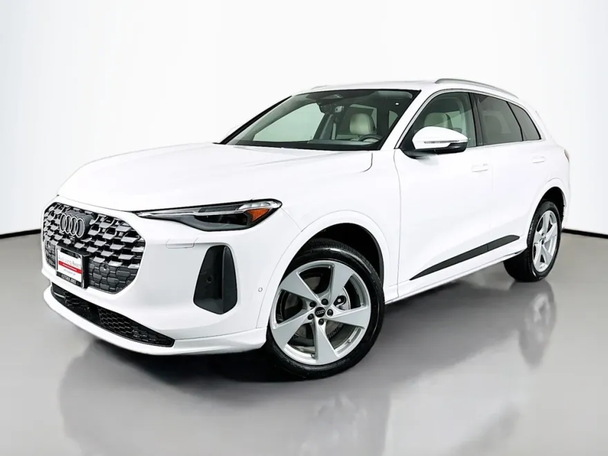 2025 Audi Q5 Premium Plus photo 1