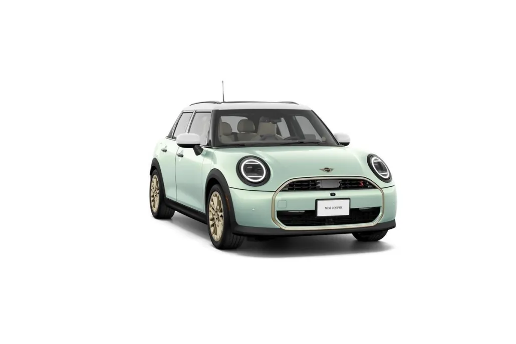 2025 Mini Cooper S Hardtop 4 Door Iconic photo 1