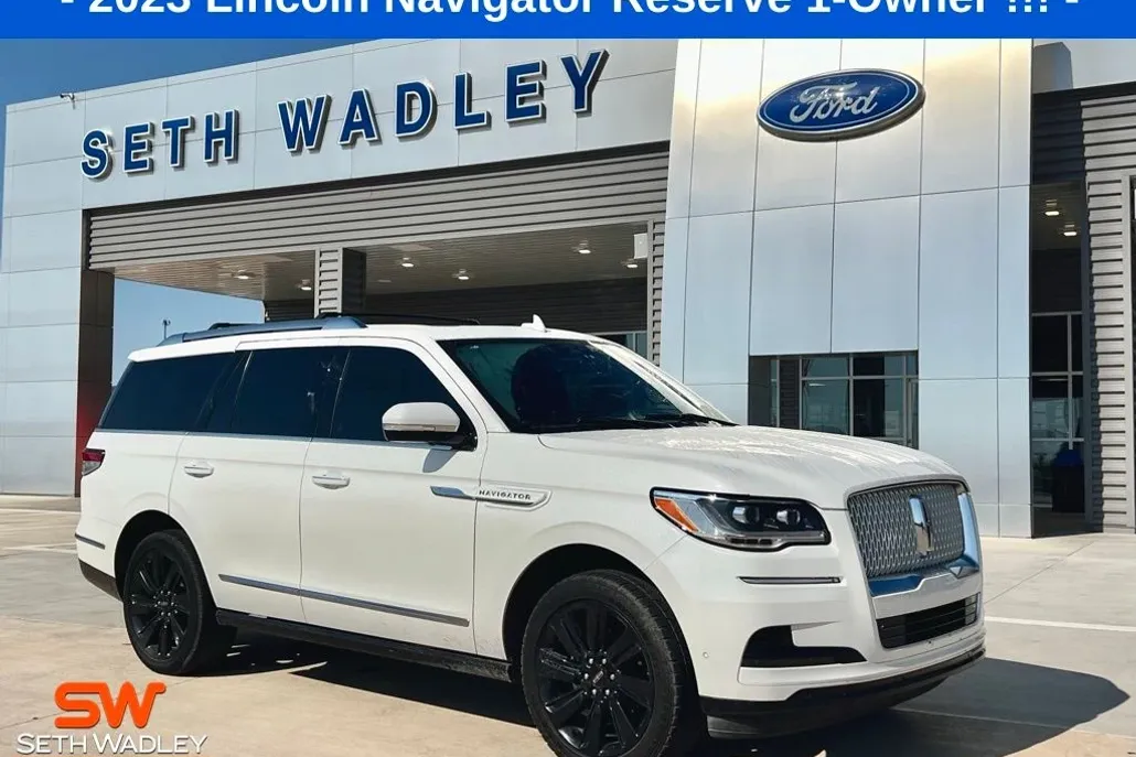 2023 Lincoln Navigator Reserve photo 1