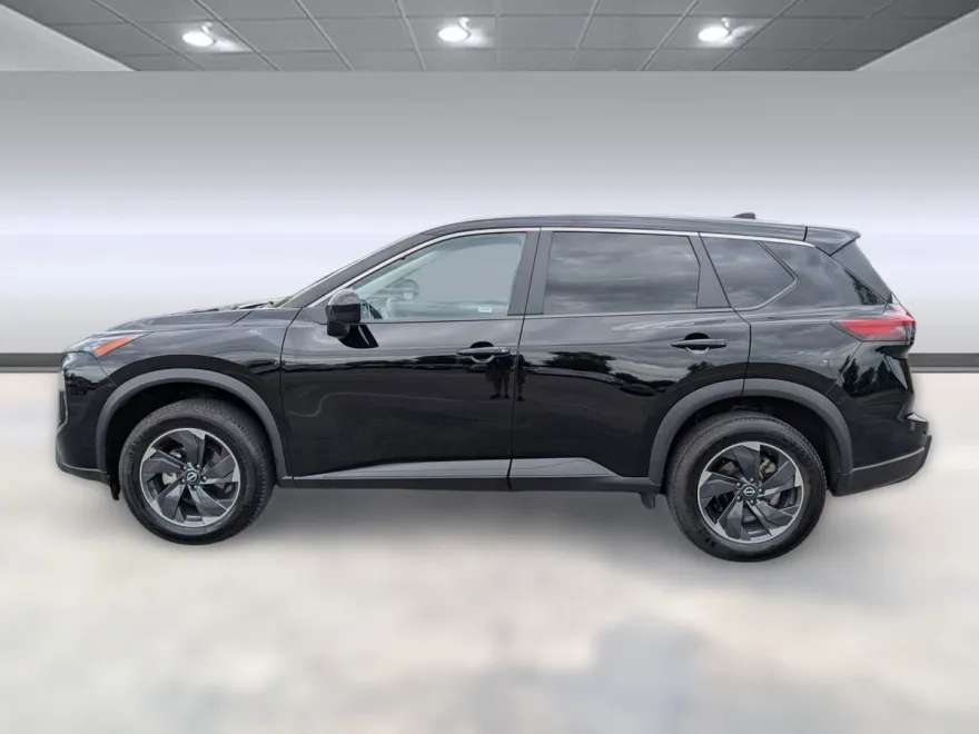 2024 Nissan Rogue SV photo 1