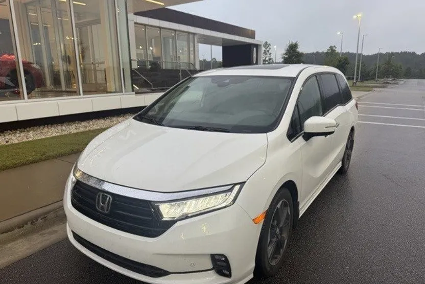 2022 Honda Odyssey Elite photo 1