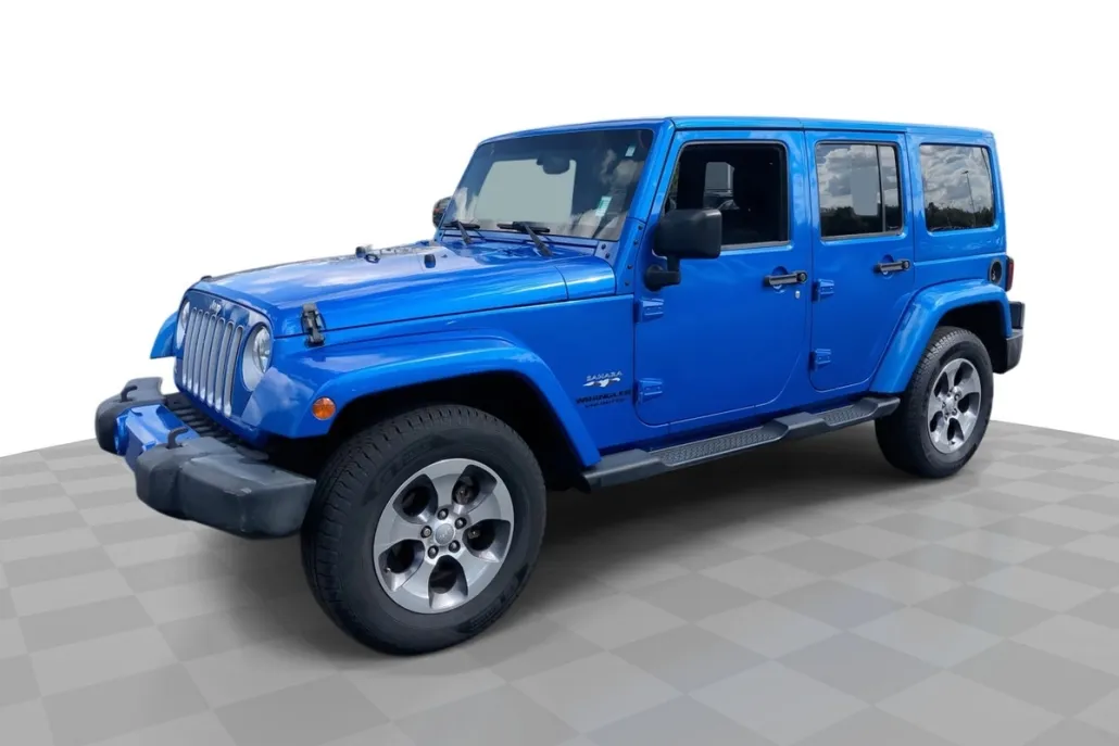 2016 Jeep Wrangler Unlimited Sahara photo 1