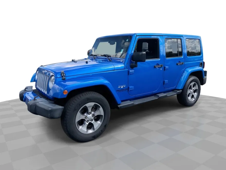 2016 Jeep Wrangler Unlimited Sahara photo 1