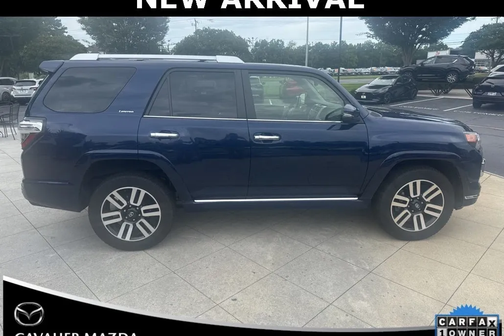 2023 Toyota 4Runner Limited photo 1