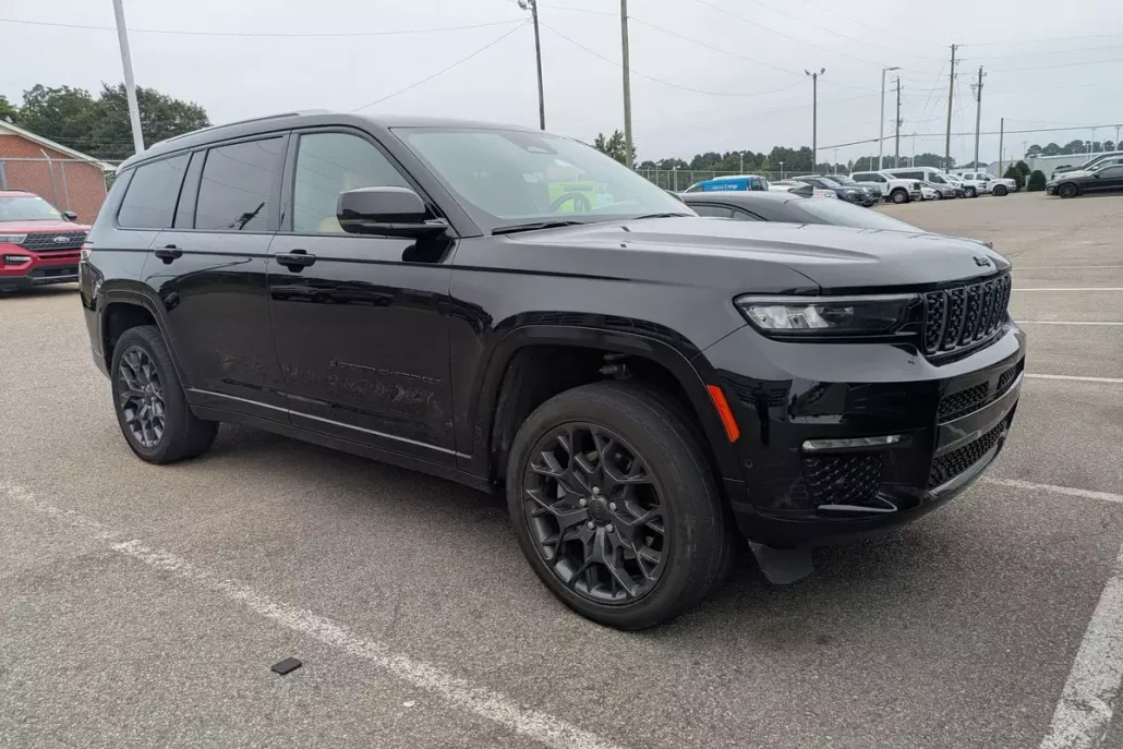 2023 Jeep Grand Cherokee L Summit Reserve photo 1