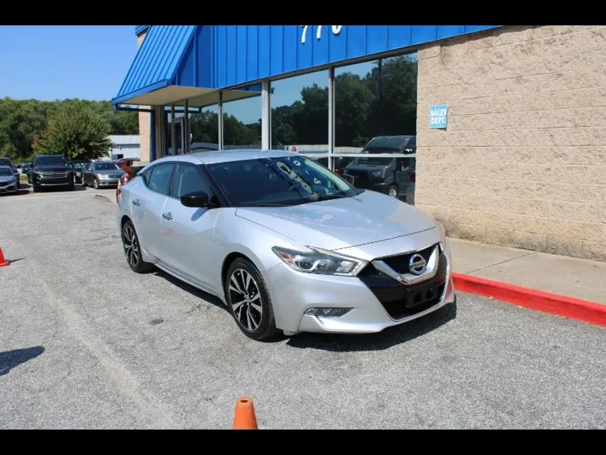 2017 Nissan Maxima S photo 1