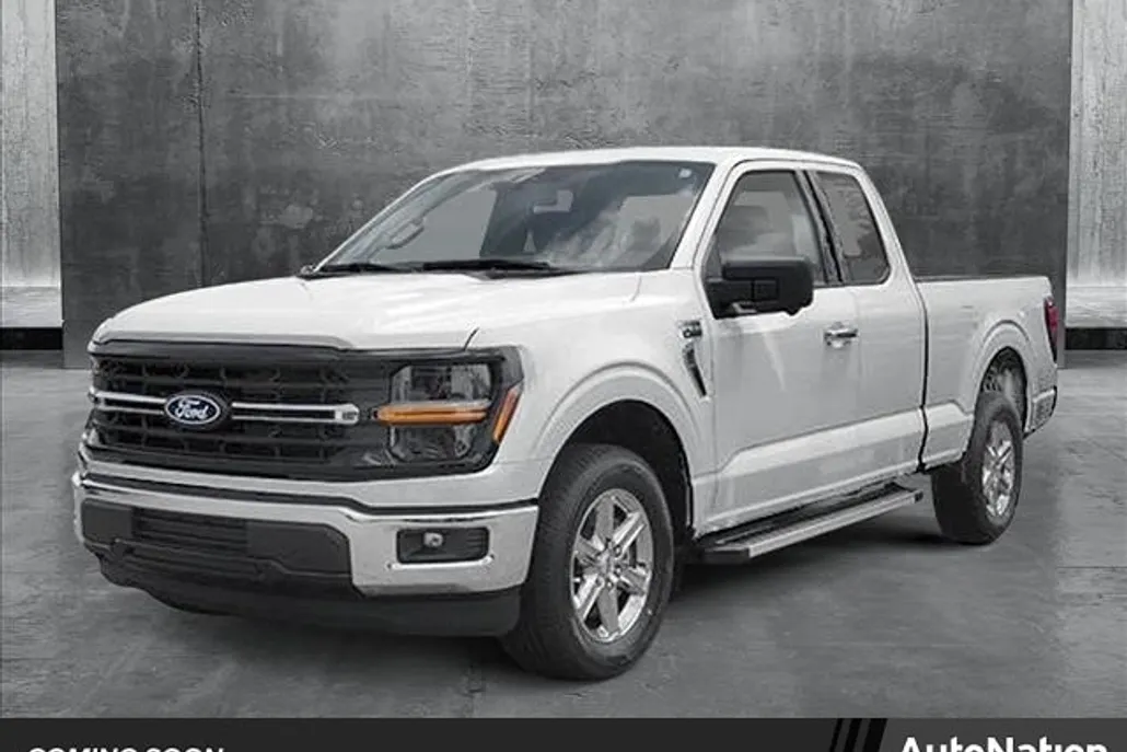 2025 Ford F-150 XLT photo 1