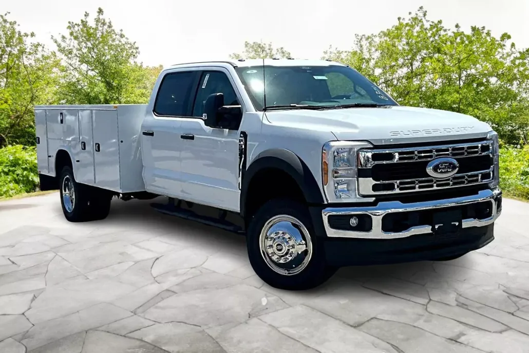 2025 Ford F-550 XL photo 1