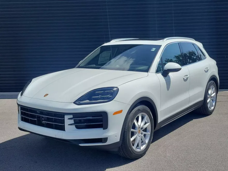 2026 Porsche Cayenne Base photo 1