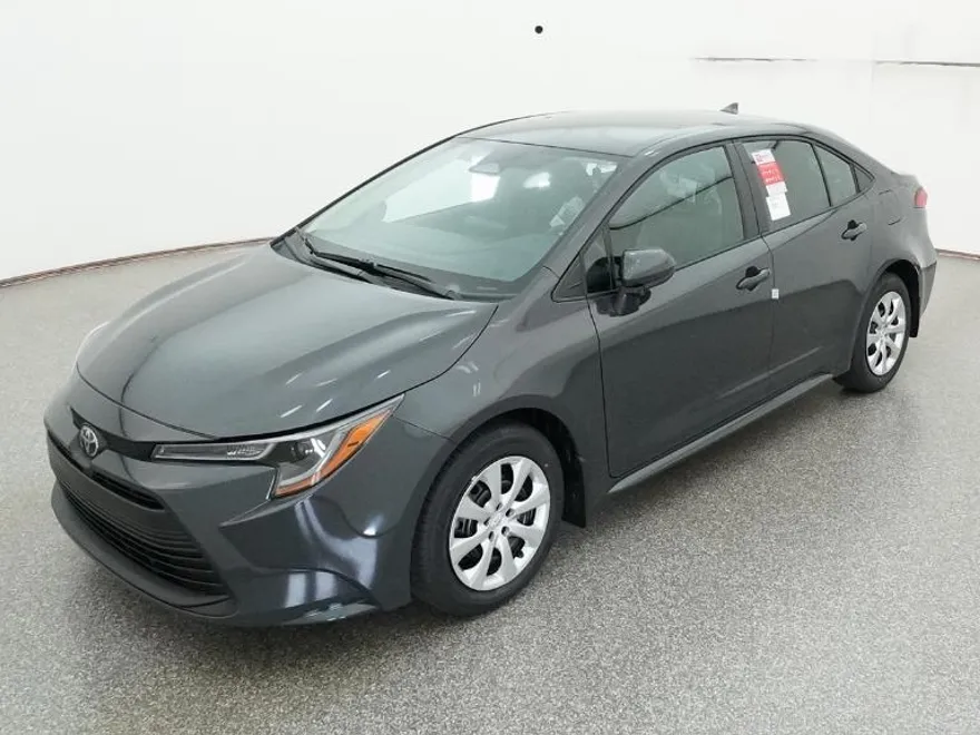 2026 Toyota Corolla LE photo 1