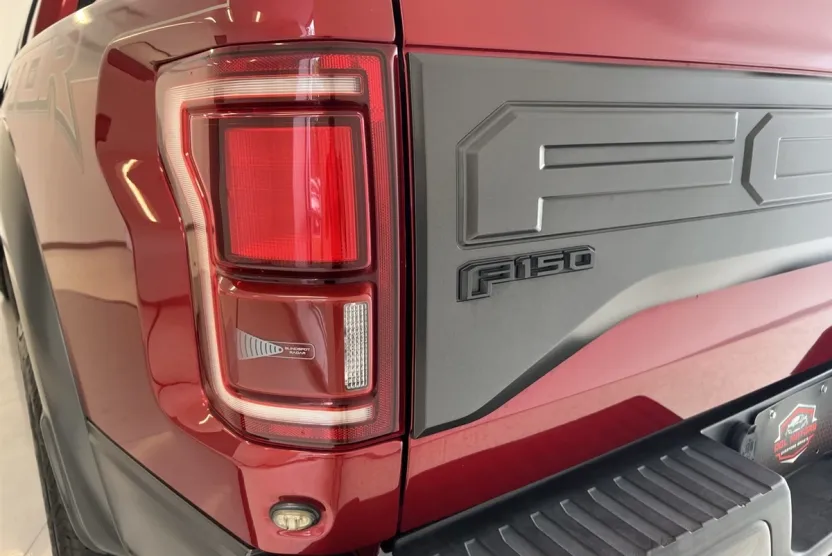 2018 Ford F-150 Raptor photo 1