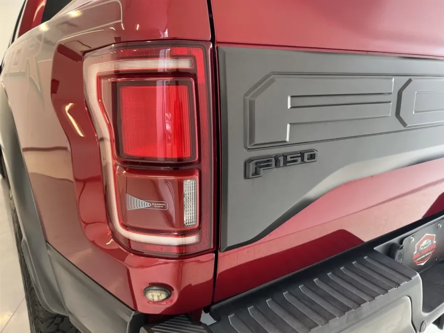 2018 Ford F-150 Raptor photo 1