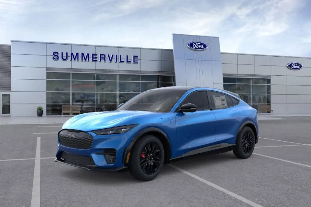 2025 Ford Mustang Mach-E Premium photo 1
