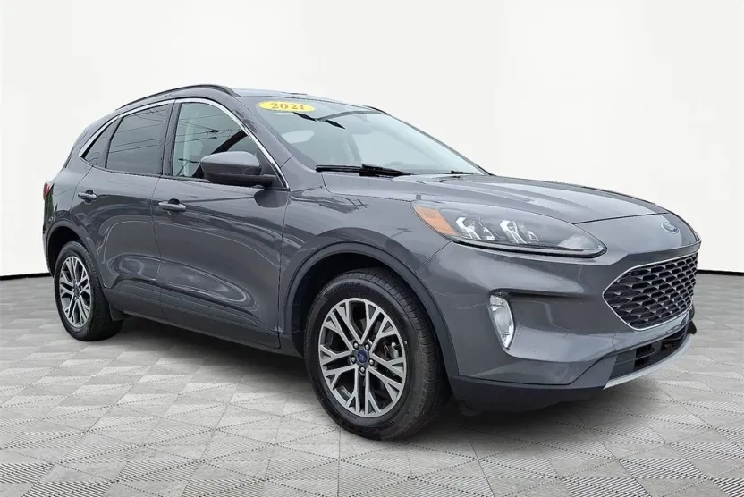 2021 Ford Escape SEL photo 1