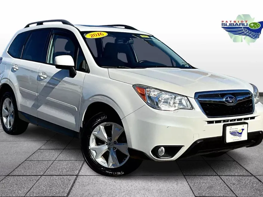 2016 Subaru Forester 2.5i Premium photo 1