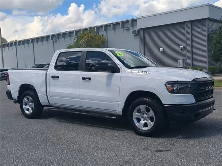 2023 Ram 1500 Tradesman photo 1