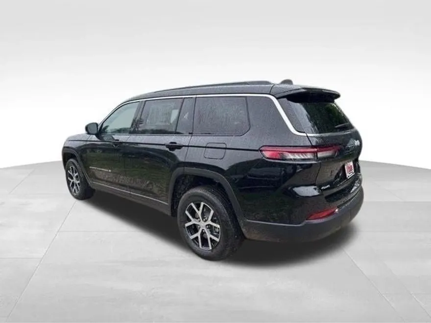 2025 Jeep Grand Cherokee Limited photo 1