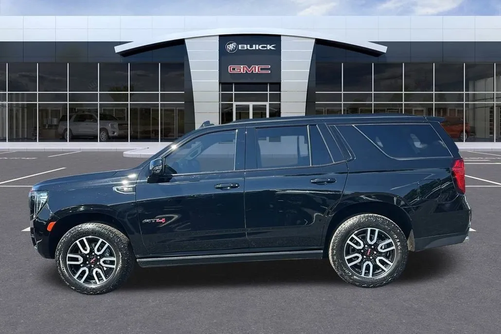 2024 Gmc Yukon AT4 photo 1