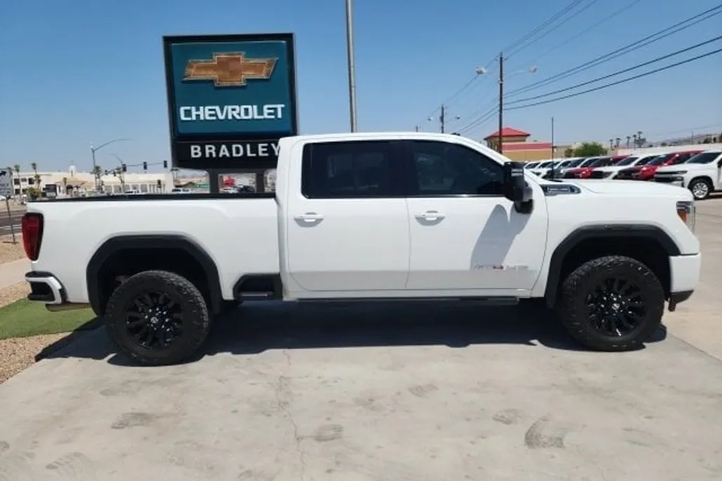 2022 Gmc Sierra 2500 HD AT4 photo 1