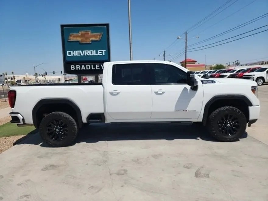 2022 Gmc Sierra 2500 HD AT4 photo 1