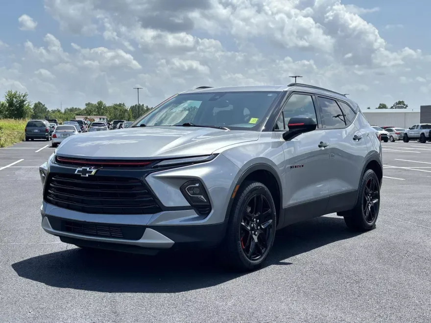 2023 Chevrolet Blazer 2LT photo 1