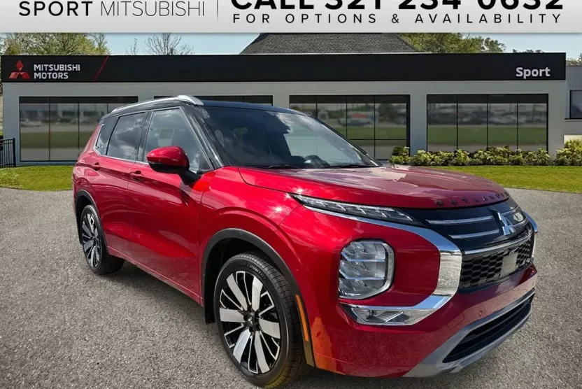 2025 Mitsubishi Outlander SEL photo 1
