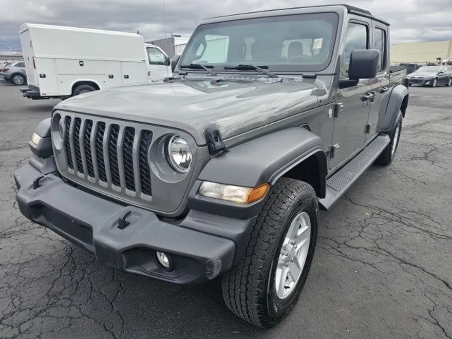 2020 Jeep Gladiator Altitude photo 1