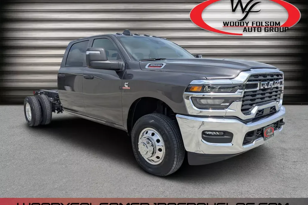 2025 Ram 3500 Tradesman photo 1