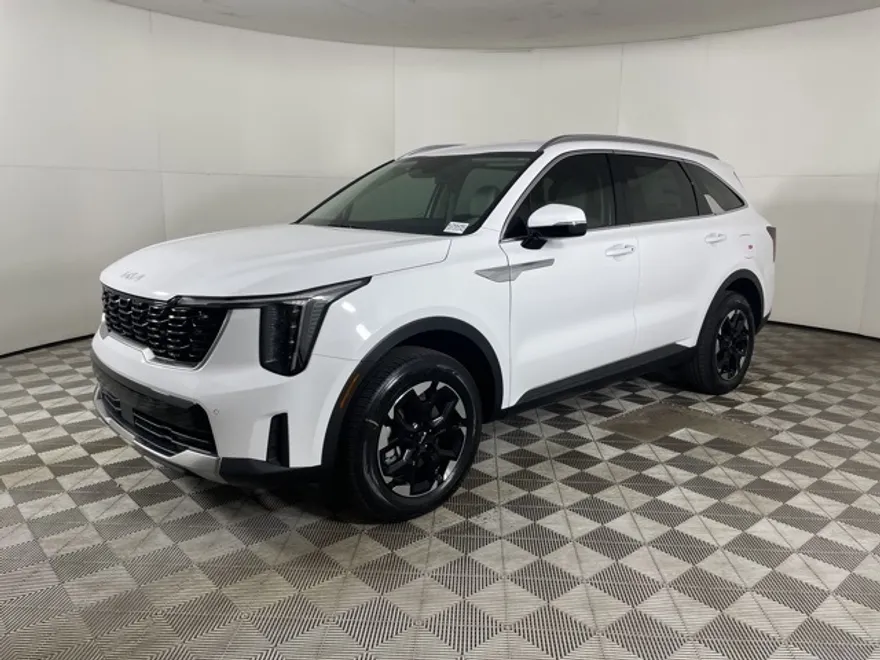 2025 Kia Sorento S photo 1