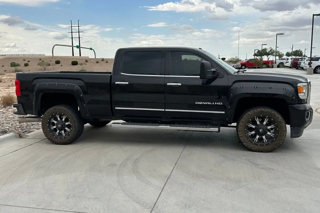2015 Gmc Sierra Denali photo 1