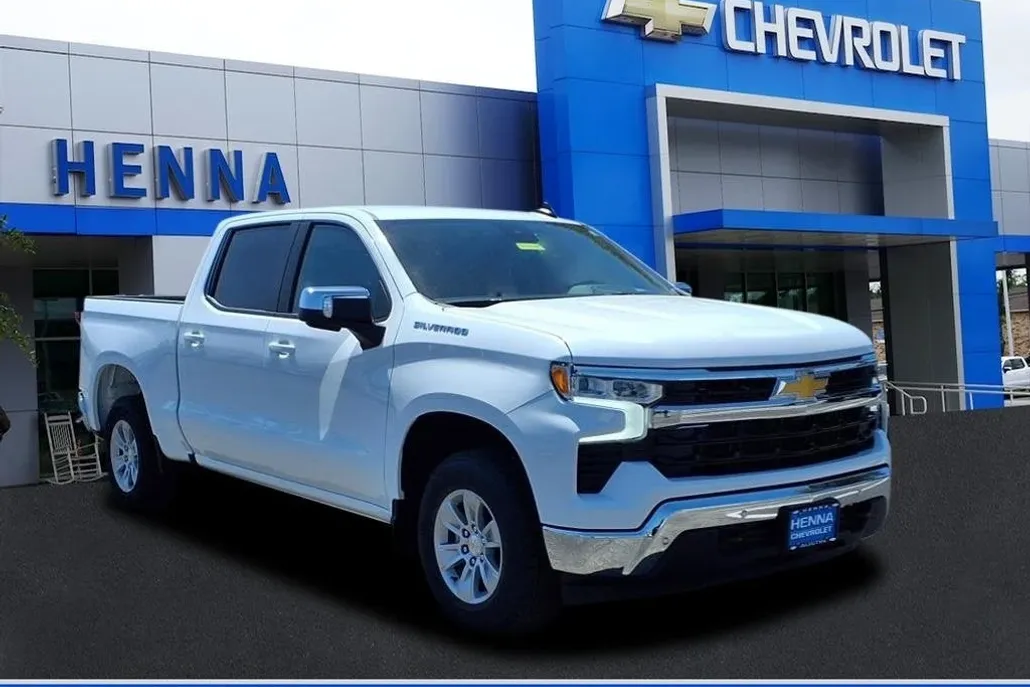 2025 Chevrolet Silverado 1500 LT photo 1
