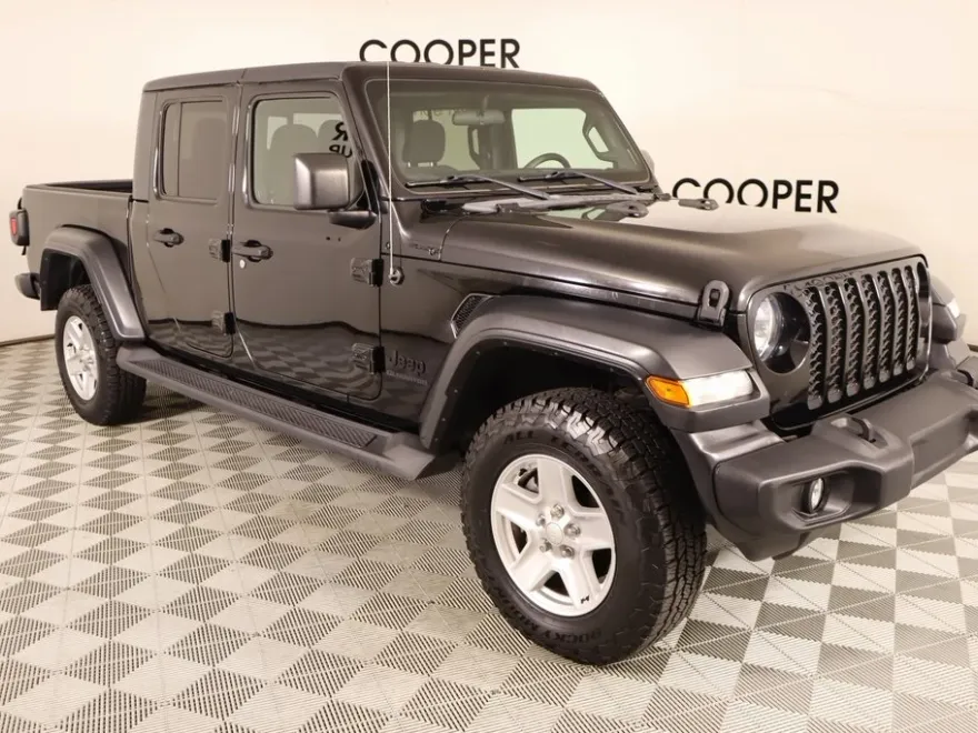2020 Jeep Gladiator Sport photo 1