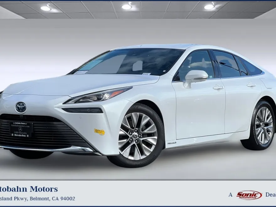 2022 Toyota Mirai XLE photo 1