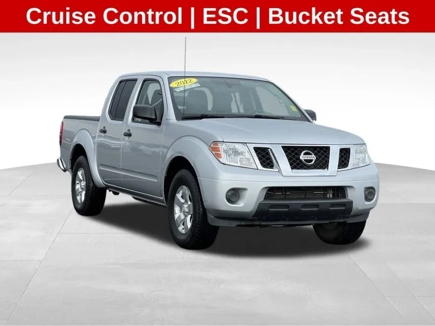 2012 Nissan Frontier SV photo 1