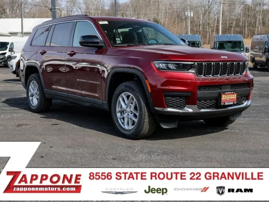 2025 Jeep Grand Cherokee Laredo X photo 1