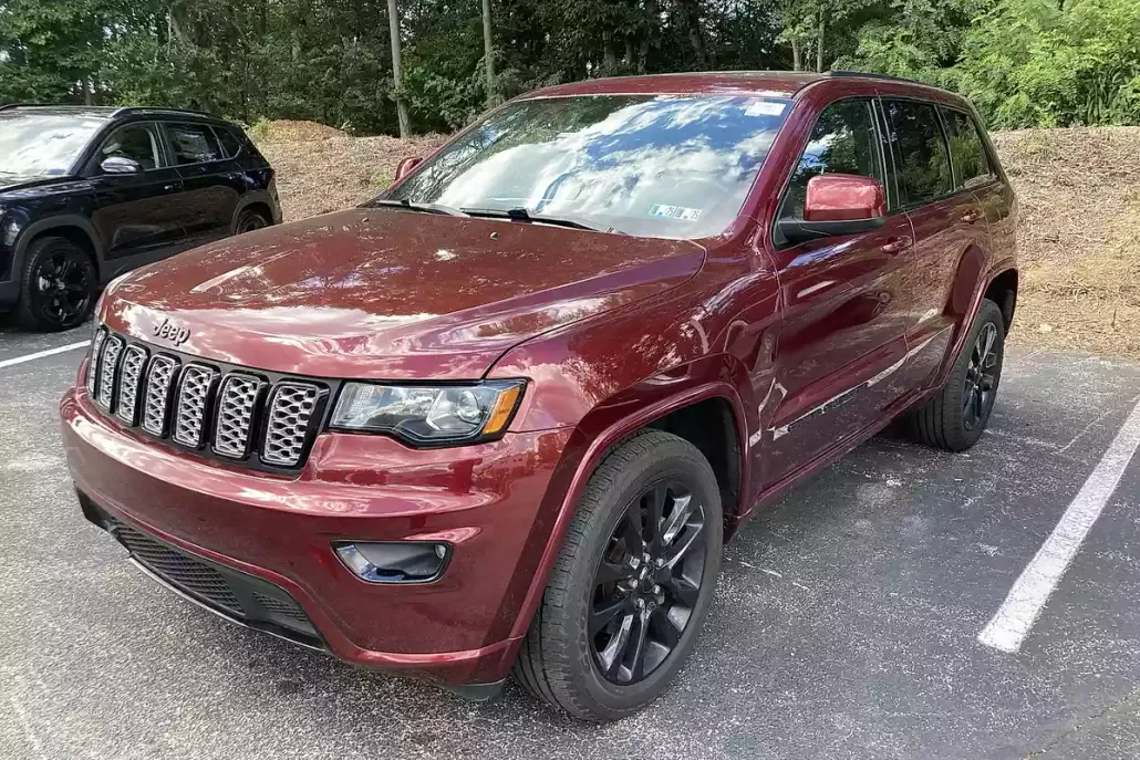 2018 Jeep Grand Cherokee Laredo photo 1