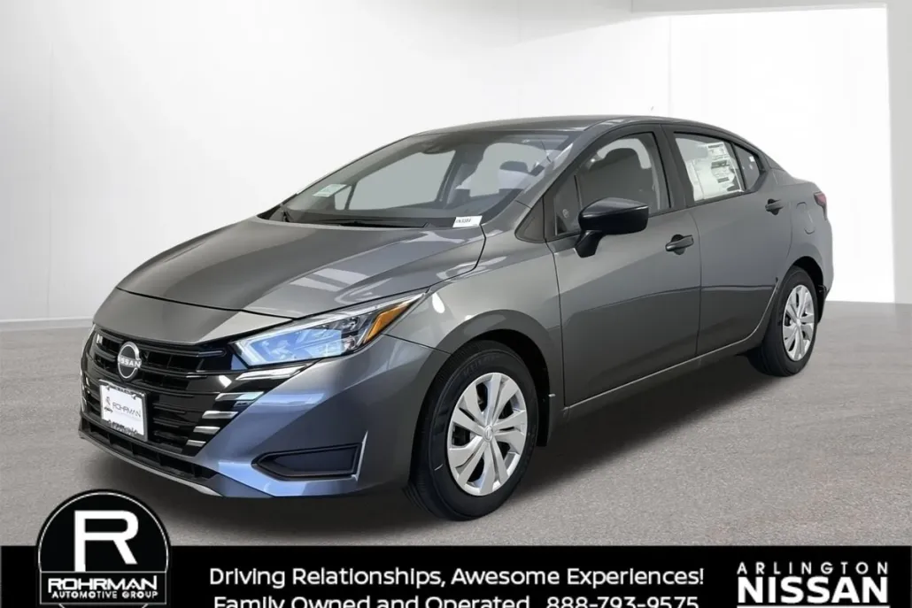 2025 Nissan Versa 1.6 S photo 1