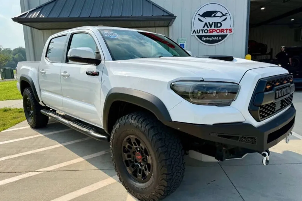 2019 Toyota Tacoma TRD Pro Double Cab photo 1