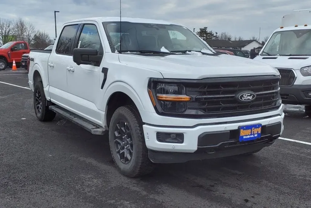 2025 Ford F-150 XLT photo 1