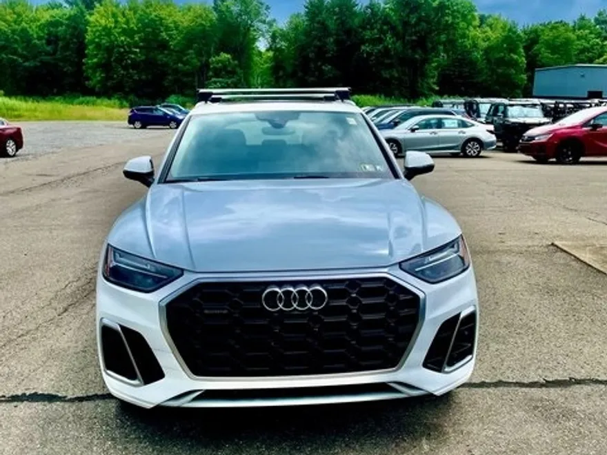 2022 Audi Q5 45 S line Premium photo 1